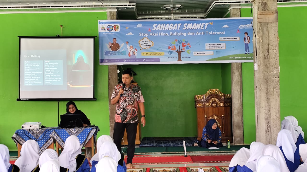 Diskominfo Isi kegiatan Sahabat SMANET di SMAN 4 Solok